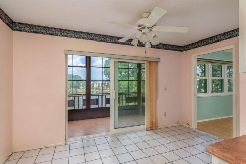 Condo in Saint Petersburg, Florida, 2 bedrooms  № 1907405 - photo 20