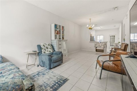Townhouse in Orlando, Florida 3 bedrooms, 127.83 sq.m. № 2222619 - photo 8