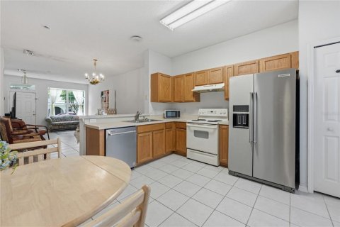 Townhouse in Orlando, Florida 3 bedrooms, 127.83 sq.m. № 2222619 - photo 10