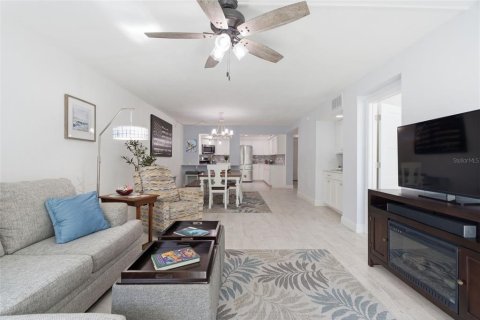 Condominio en venta en Clearwater, Florida, 2 dormitorios, 130.99 m2 № 2297260 - foto 23