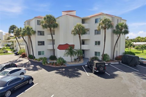 Condominio en venta en Clearwater, Florida, 2 dormitorios, 130.99 m2 № 2297260 - foto 3