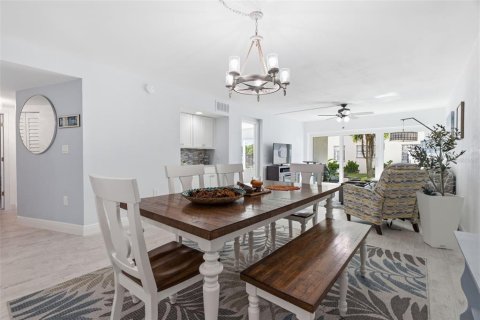 Condominio en venta en Clearwater, Florida, 2 dormitorios, 130.99 m2 № 2297260 - foto 16