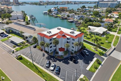 Condominio en venta en Clearwater, Florida, 2 dormitorios, 130.99 m2 № 2297260 - foto 5