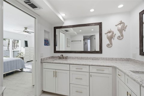 Condominio en venta en Clearwater, Florida, 2 dormitorios, 130.99 m2 № 2297260 - foto 29
