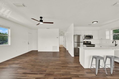 Villa ou maison à vendre à Myakka City, Floride: 3 chambres, 111.48 m2 № 2114097 - photo 13