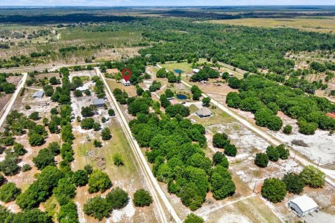 Villa ou maison à vendre à Myakka City, Floride: 3 chambres, 111.48 m2 № 2114097 - photo 5