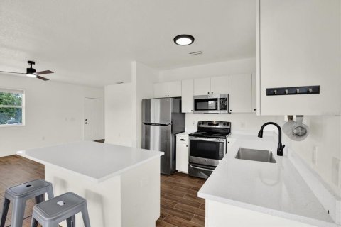 Villa ou maison à vendre à Myakka City, Floride: 3 chambres, 111.48 m2 № 2114097 - photo 17