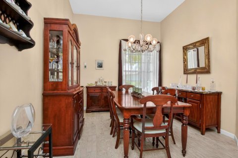 House in Port St. Lucie, Florida 3 bedrooms, 236.44 sq.m. № 2175428 - photo 16