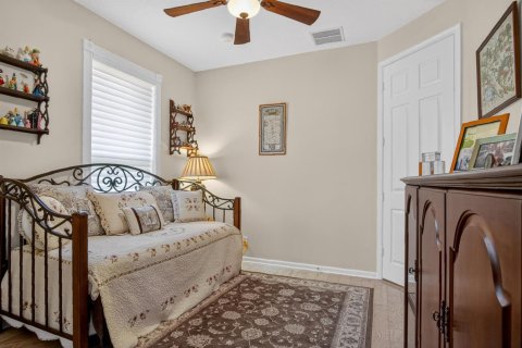 House in Port St. Lucie, Florida 3 bedrooms, 236.44 sq.m. № 2175428 - photo 22