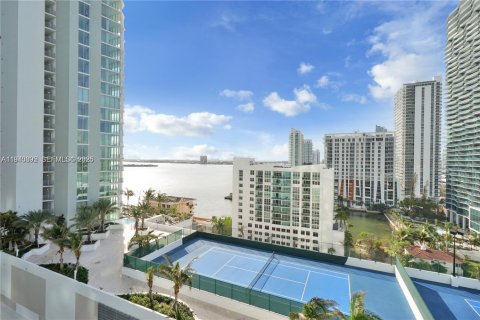 Copropriété à vendre à Miami, Floride: 2 chambres, 93.55 m2 № 1998286 - photo 16