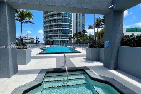 Copropriété à vendre à Miami, Floride: 2 chambres, 93.55 m2 № 1998286 - photo 20