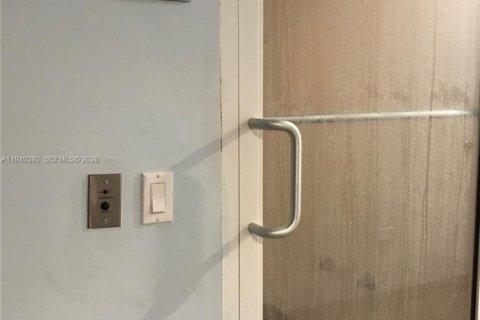 Copropriété à vendre à Miami, Floride: 2 chambres, 93.55 m2 № 1998286 - photo 26