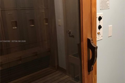 Copropriété à vendre à Miami, Floride: 2 chambres, 93.55 m2 № 1998286 - photo 27