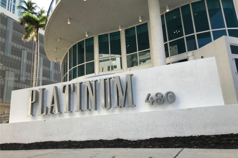 Copropriété à vendre à Miami, Floride: 2 chambres, 93.55 m2 № 1998286 - photo 30