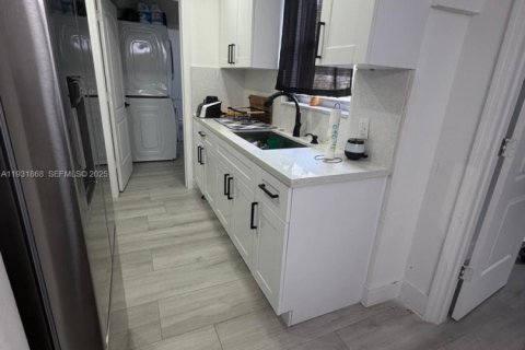 Villa ou maison à vendre à Fort Lauderdale, Floride: 6 chambres, 143.44 m2 № 1990225 - photo 6