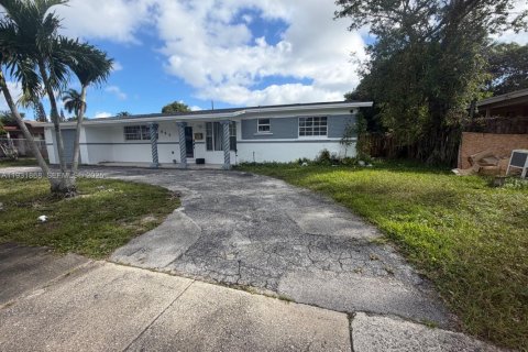 Villa ou maison à vendre à Fort Lauderdale, Floride: 6 chambres, 143.44 m2 № 1990225 - photo 2