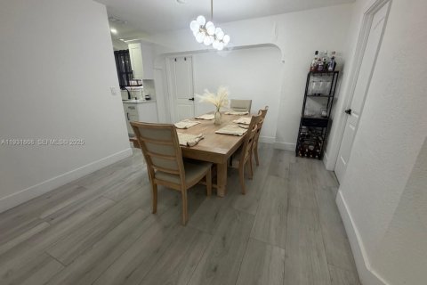 Villa ou maison à vendre à Fort Lauderdale, Floride: 6 chambres, 143.44 m2 № 1990225 - photo 29