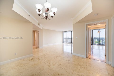 Condominio en venta en Aventura, Florida, 2 dormitorios, 144.93 m2 № 1985562 - foto 6