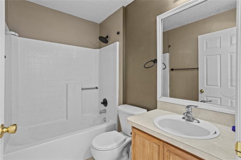 House in Haines City, Florida 3 bedrooms, 152.55 sq.m. № 1917674 - photo 27