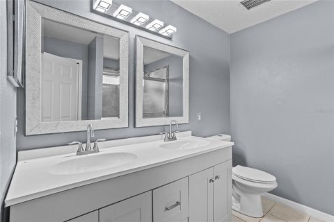 House in Haines City, Florida 3 bedrooms, 152.55 sq.m. № 1917674 - photo 20