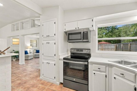 Villa ou maison à vendre à Clearwater, Floride: 4 chambres, 117.8 m2 № 2429609 - photo 9
