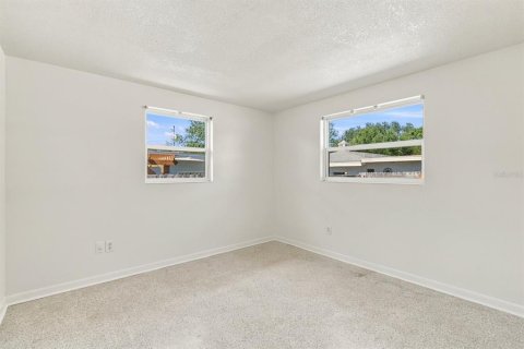 Villa ou maison à vendre à Clearwater, Floride: 4 chambres, 117.8 m2 № 2429609 - photo 18