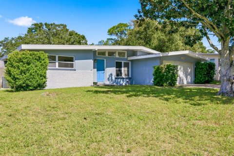 Casa en Clearwater, Florida 4 dormitorios, 117.8 m2 № 2429609
