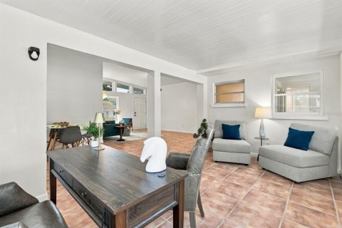 Villa ou maison à vendre à Clearwater, Floride: 4 chambres, 117.8 m2 № 2429609 - photo 8