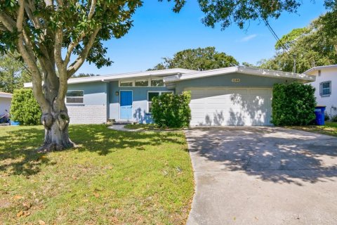 Villa ou maison à vendre à Clearwater, Floride: 4 chambres, 117.8 m2 № 2429609 - photo 2