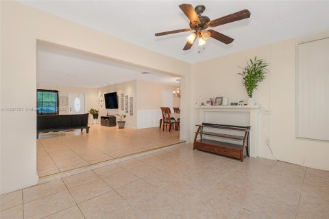 Villa ou maison à vendre à Tamarac, Floride: 2 chambres, 134.06 m2 № 1964273 - photo 9