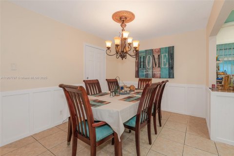 Villa ou maison à vendre à Tamarac, Floride: 2 chambres, 134.06 m2 № 1964273 - photo 12