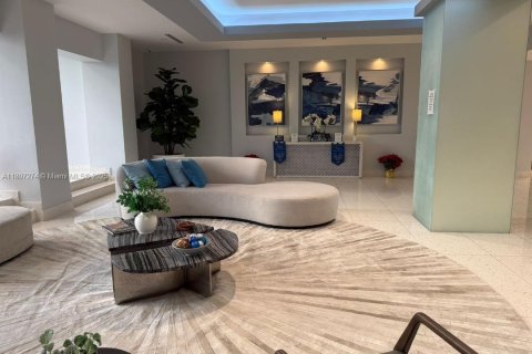 Condo in Aventura, Florida, 1 bedroom  № 1864814 - photo 14