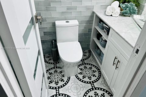 Condo in Aventura, Florida, 1 bedroom  № 1864814 - photo 8