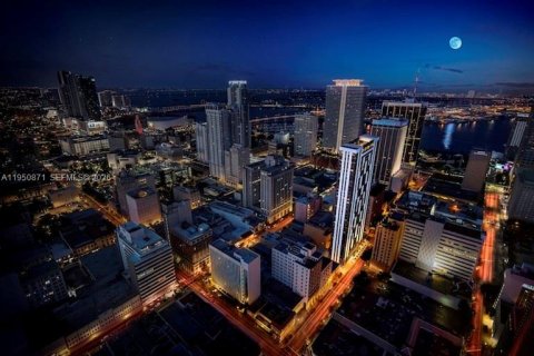 Condominio en alquiler en Miami, Florida, 1 dormitorio, 56.39 m2 № 2009211 - foto 20