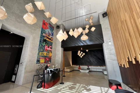 Condominio en alquiler en Miami, Florida, 1 dormitorio, 56.39 m2 № 2009211 - foto 14