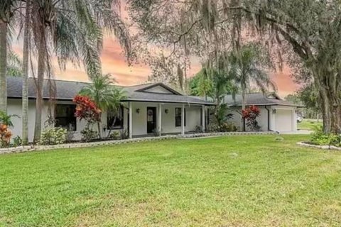 Villa ou maison à Lutz, Floride 3 chambres, 203.73 m2 № 2402913