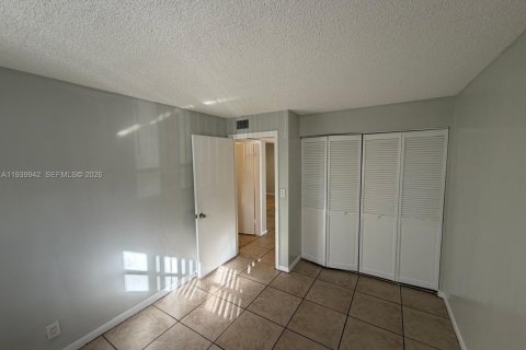 Condo in Palm Beach, Florida, 2 bedrooms  № 1997119 - photo 9