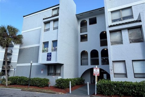 Condo in Palm Beach, Florida, 2 bedrooms  № 1997119 - photo 2