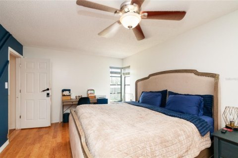 House in Palm Harbor, Florida 4 bedrooms, 227.61 sq.m. № 2354835 - photo 22