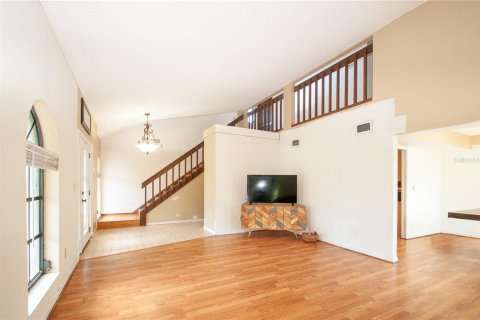 House in Palm Harbor, Florida 4 bedrooms, 227.61 sq.m. № 2354835 - photo 8