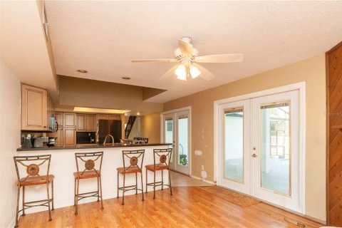 House in Palm Harbor, Florida 4 bedrooms, 227.61 sq.m. № 2354835 - photo 20