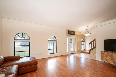House in Palm Harbor, Florida 4 bedrooms, 227.61 sq.m. № 2354835 - photo 7