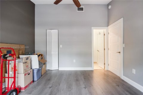 Casa en venta en Pembroke Pines, Florida, 2 dormitorios, 111.11 m2 № 1750358 - foto 27