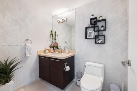 Снять в аренду кондоминиум в Норт-Бей-Виллидж, Флорида 4 спальни, 231.88м2, № 2057148 - фото 8