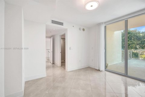 Снять в аренду кондоминиум в Норт-Бей-Виллидж, Флорида 4 спальни, 231.88м2, № 2057148 - фото 11