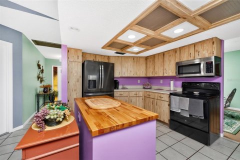 House in Port Charlotte, Florida 3 bedrooms, 187.66 sq.m. № 2132399 - photo 12
