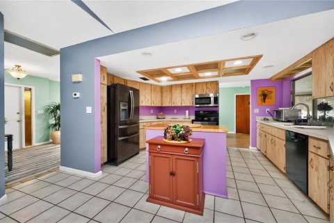 House in Port Charlotte, Florida 3 bedrooms, 187.66 sq.m. № 2132399 - photo 11