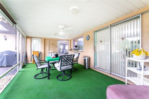 House in Port Charlotte, Florida 3 bedrooms, 187.66 sq.m. № 2132399 - photo 23