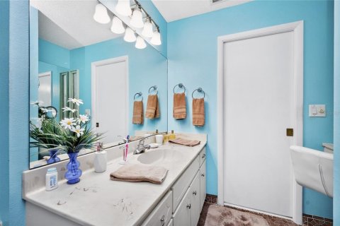 House in Port Charlotte, Florida 3 bedrooms, 187.66 sq.m. № 2132399 - photo 19