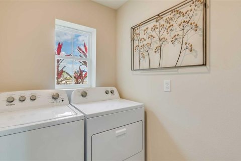 House in Ocala, Florida 3 bedrooms, 139.73 sq.m. № 1829040 - photo 12